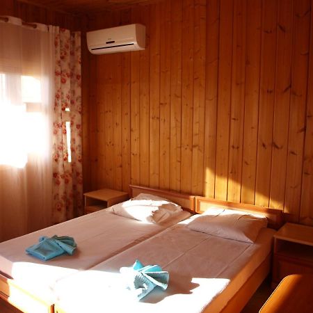 Эко-Отель Гагра Gagry Exterior photo